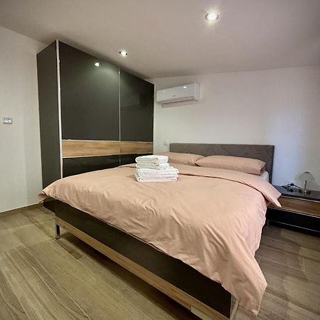 Ferienwohnung Grande Rosa Vrulje  Exterior foto
