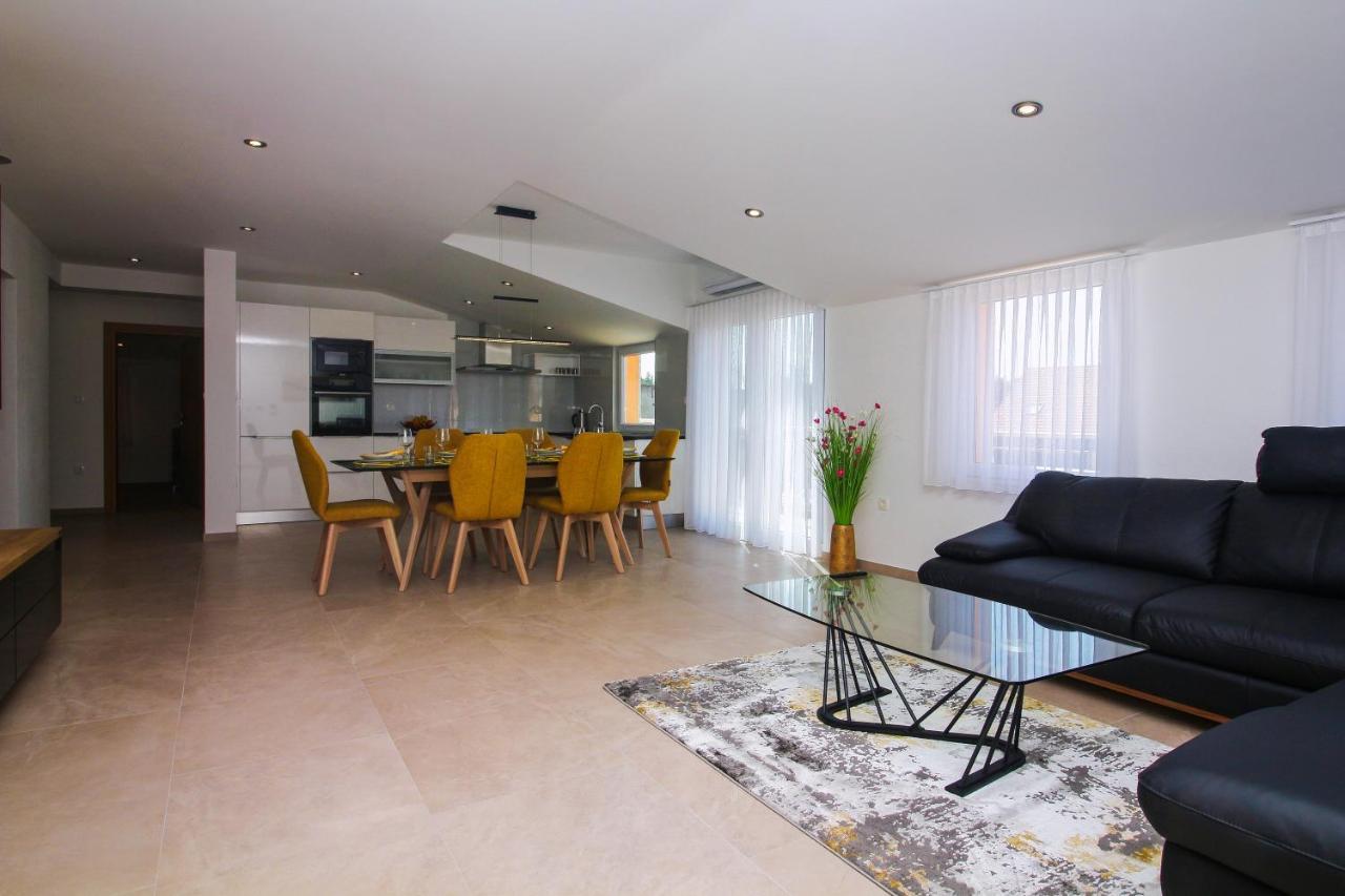 Ferienwohnung Grande Rosa Vrulje  Exterior foto
