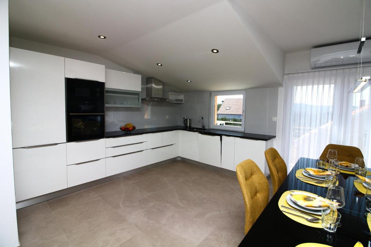 Ferienwohnung Grande Rosa Vrulje  Exterior foto