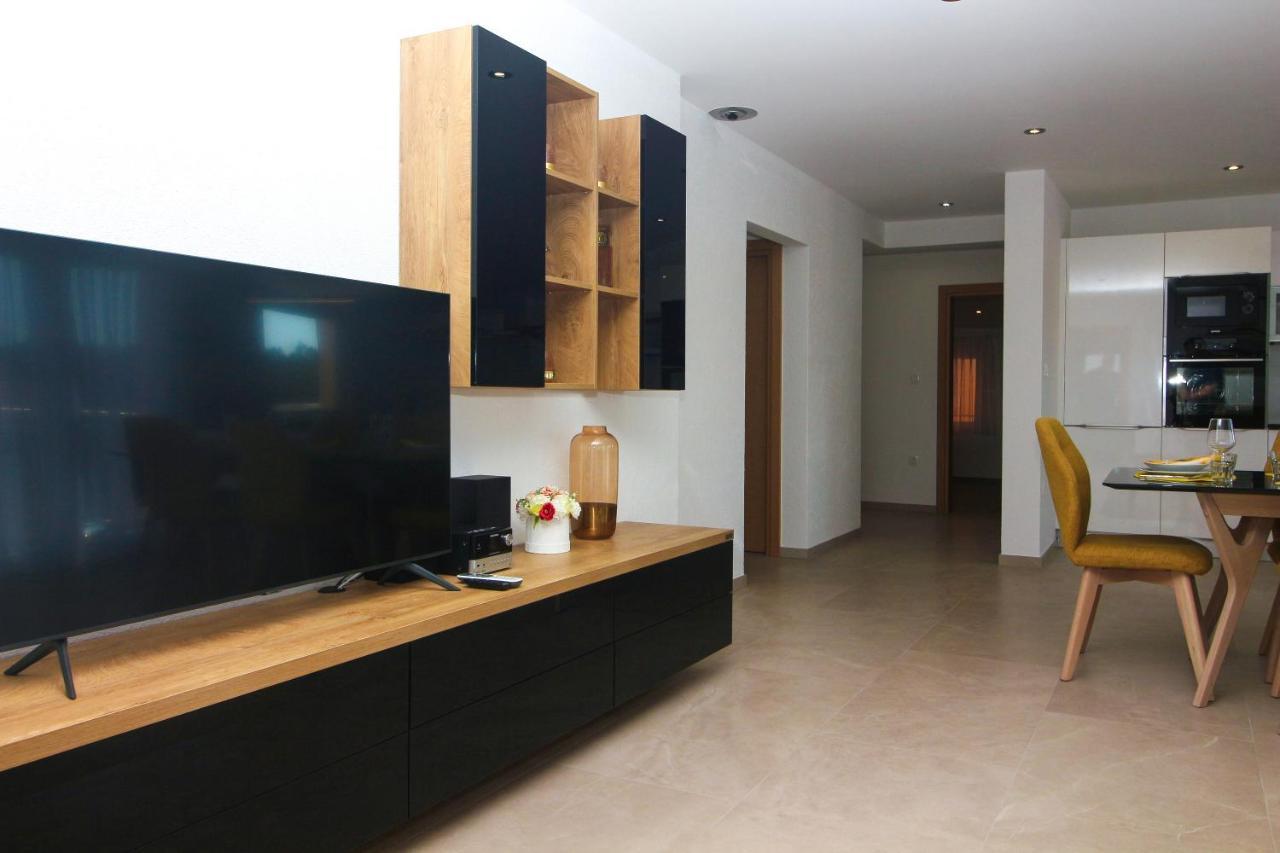 Ferienwohnung Grande Rosa Vrulje  Exterior foto